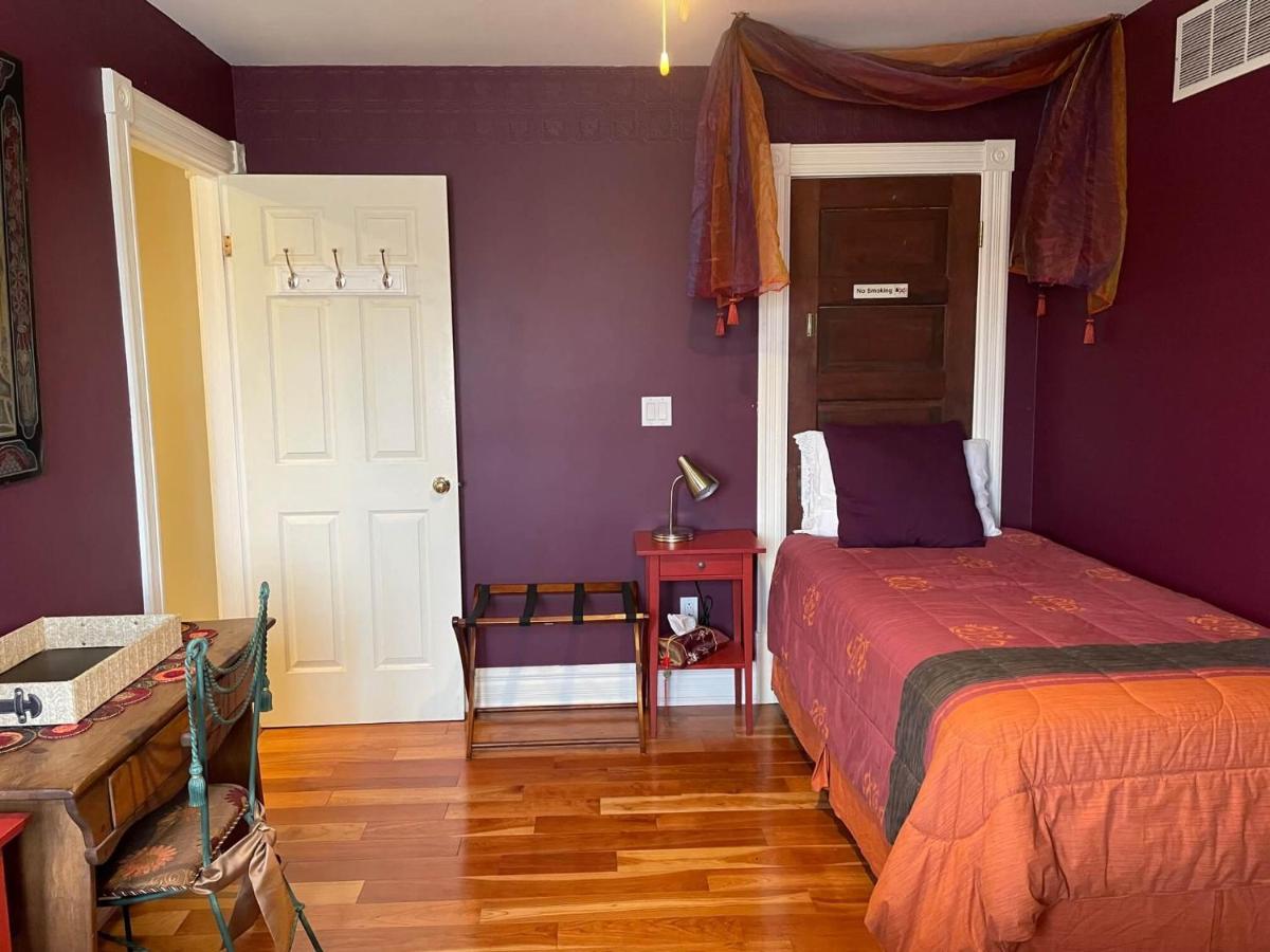 Globetrotters B&B Ниагара-он-те-Лейк Экстерьер фото